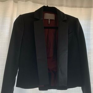 ✨Halston Heritage Chic Blazer✨